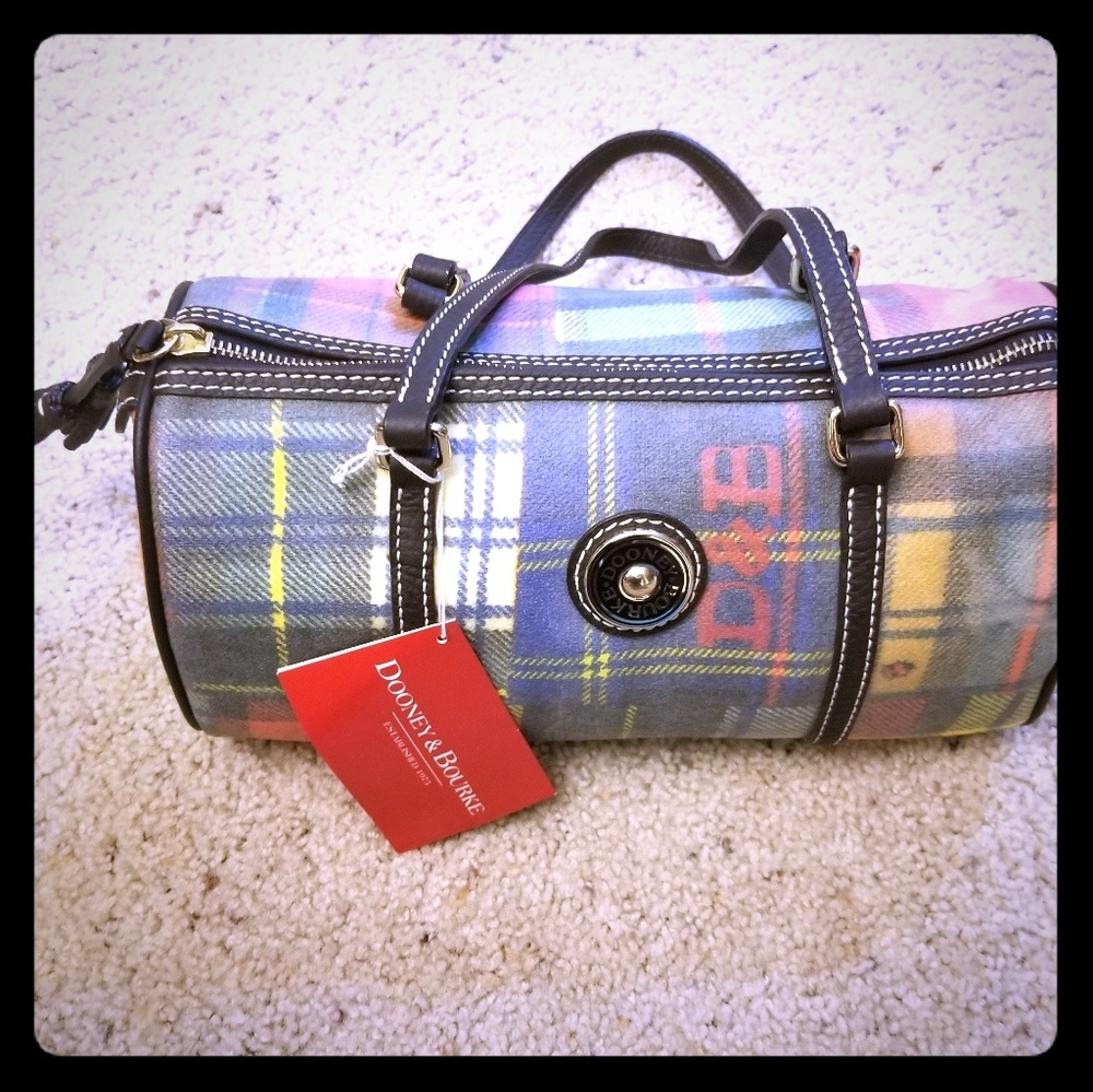 Nwt Dooney and Bourke barrel bag